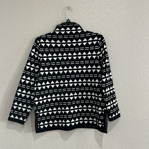 Anne Klein Women’s Mock Neck Sweater Black White Geometric Triangle Print Sz S - Picture 5 of 9